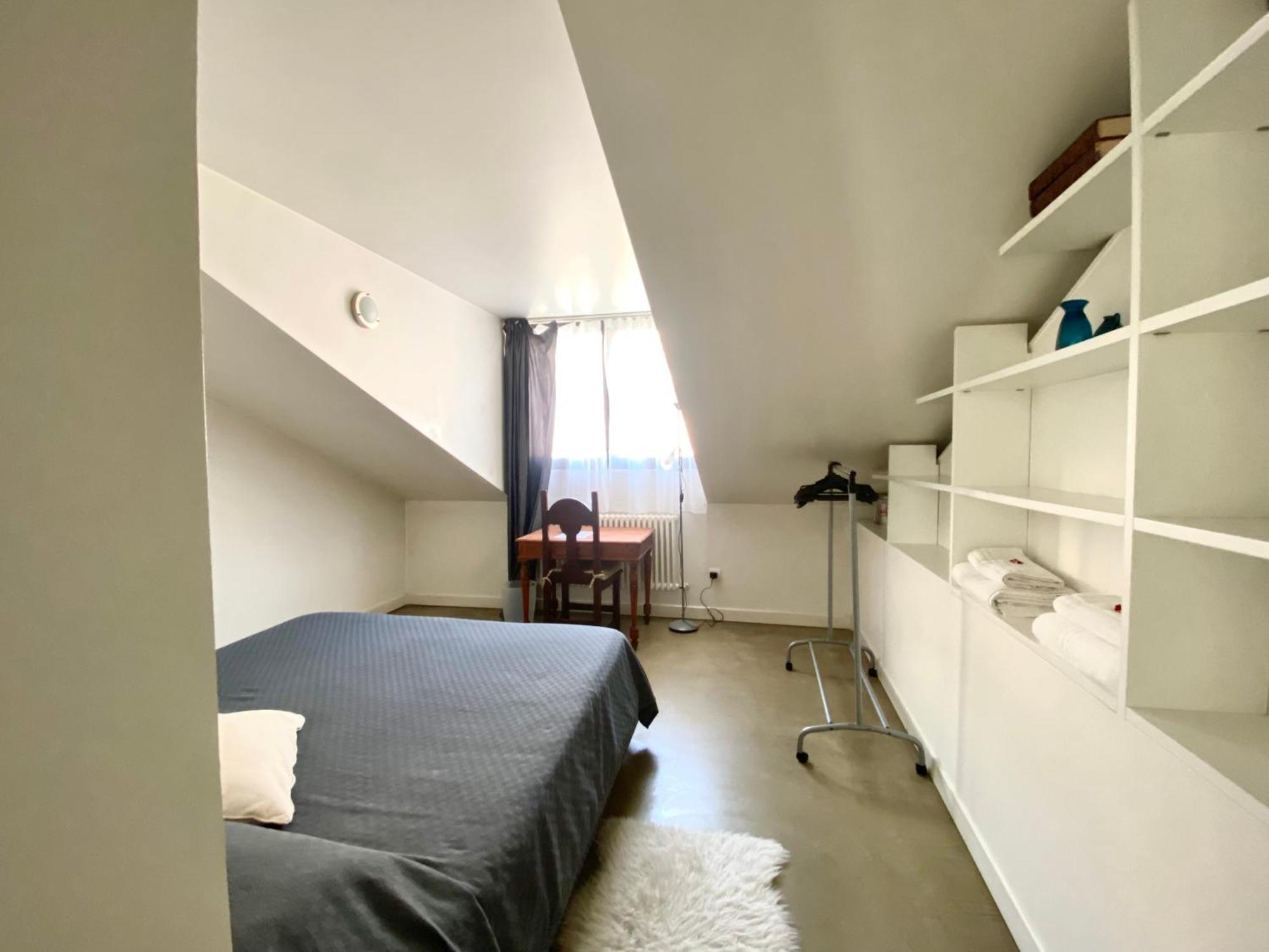 Sant Ambrogio Courtyard Room In Shared Flat Milano Eksteriør bilde