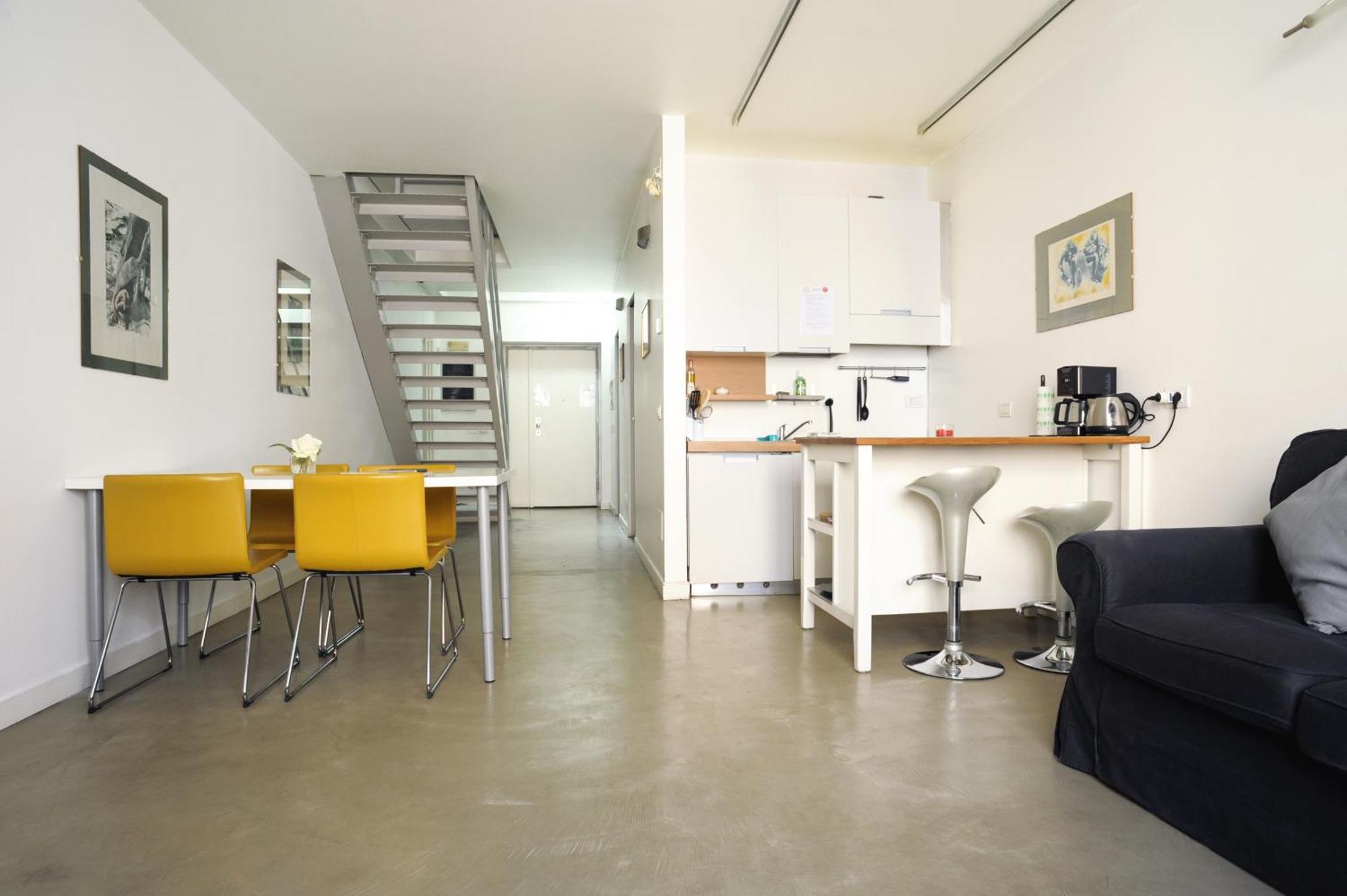 Sant Ambrogio Courtyard Room In Shared Flat Milano Eksteriør bilde